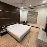 N4B Premium Stay